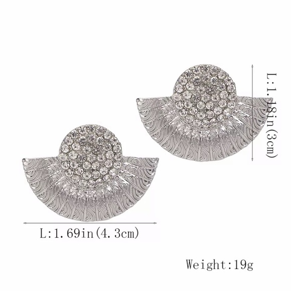Fan shaped Alloy Rhinestone Vintage Stud Earrings - Picture 4 of 4